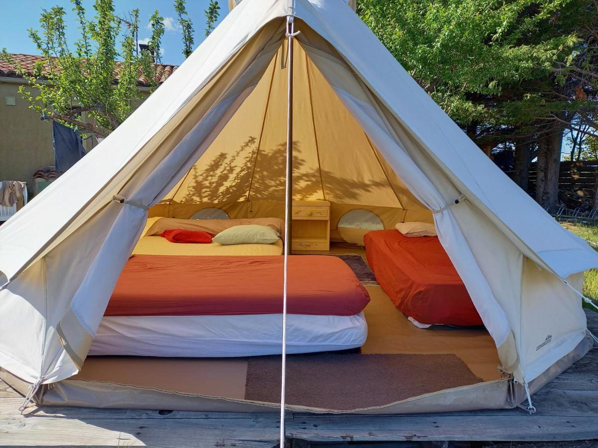 Les Soleillas pour votre zen'ittude Chalencon Exterior foto
