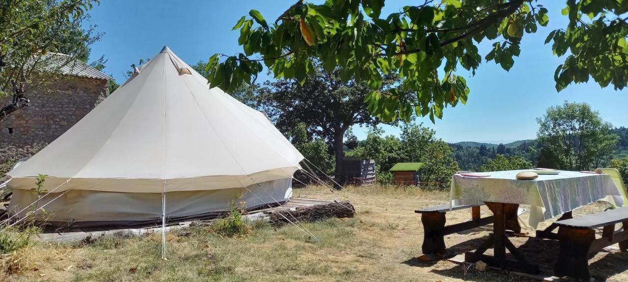 Les Soleillas pour votre zen'ittude Chalencon Exterior foto