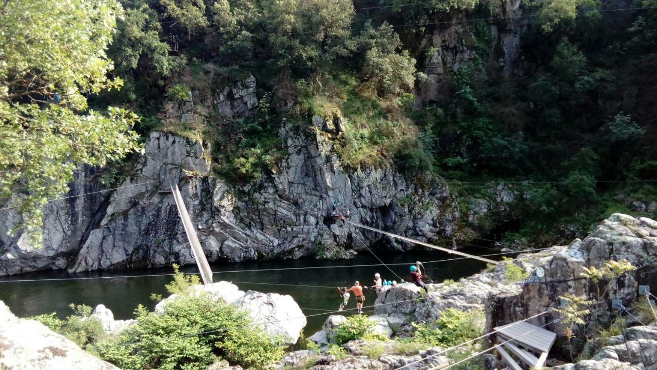 Les Soleillas pour votre zen'ittude Chalencon Exterior foto
